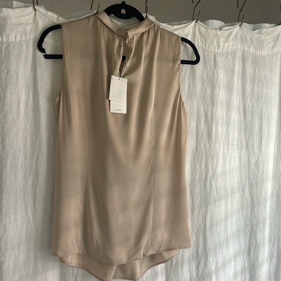 Huge Boss Oyabo crepe de chink stretch silk knotted blouse - Picture 4 of 5